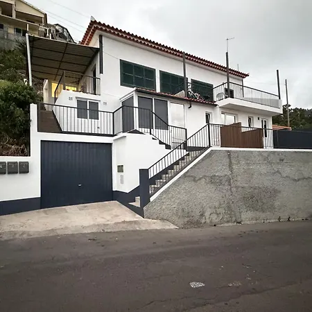 Fernandes 2 Apartament *